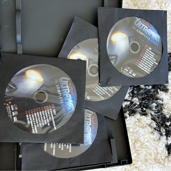 Ultraman DVD set - Picture 7 of 10
